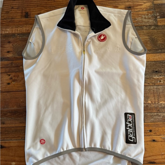 White Gabba Cycling Vest with Black Collar - Picture 1 of 4